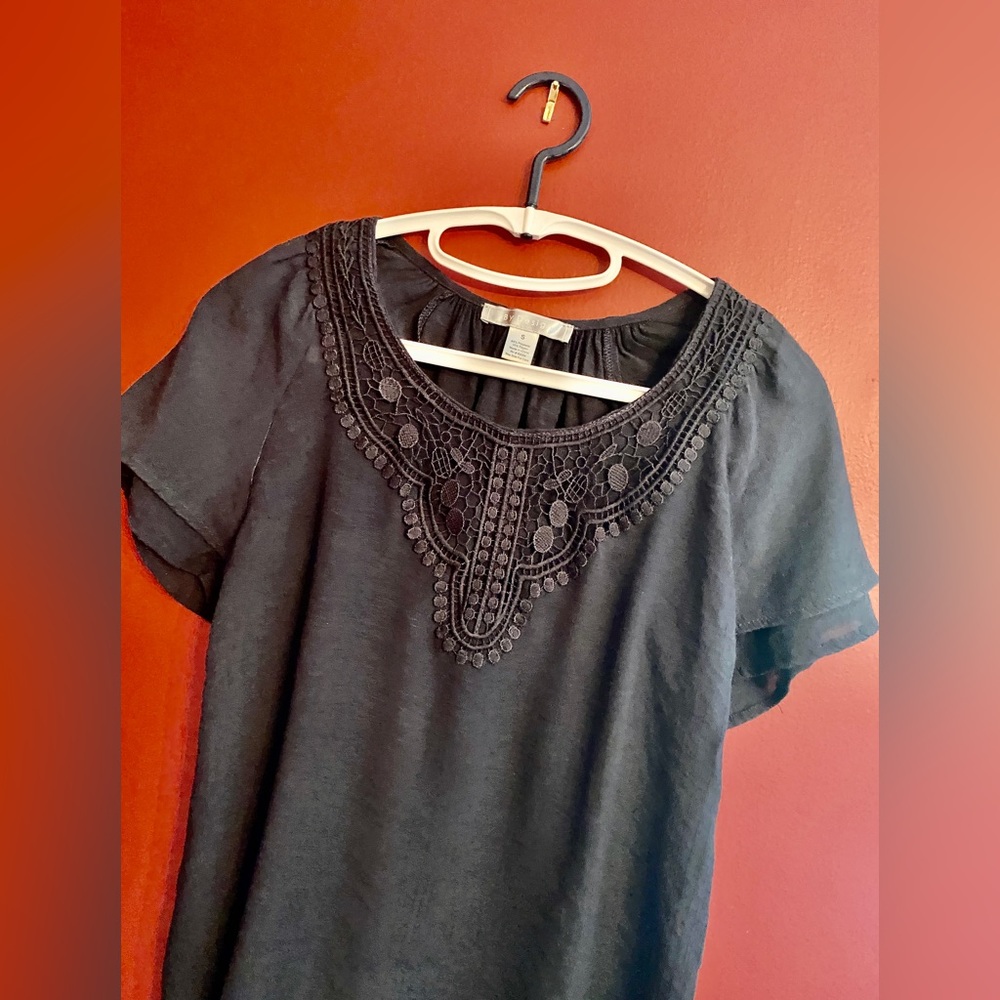 By Design Women’s Navy short sleeve top, size S